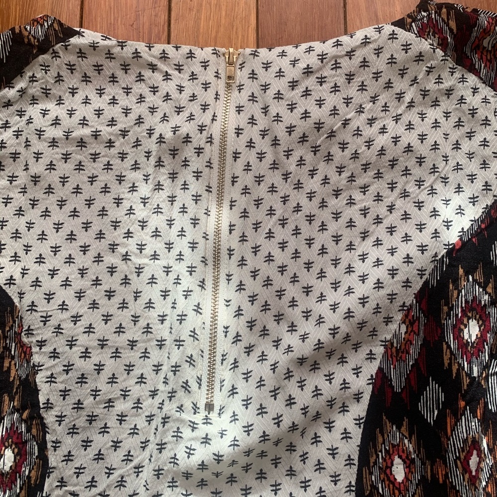 THML Blouse - Picture 7 of 7